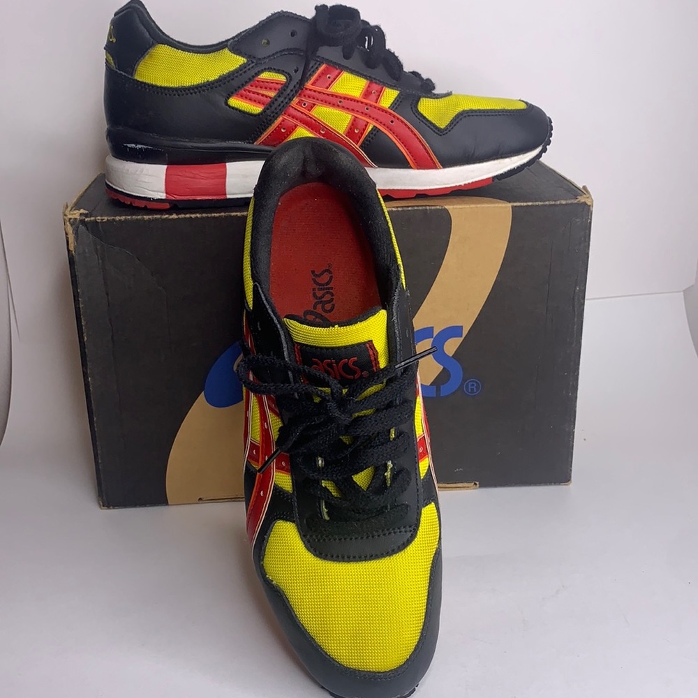 Asics Men’s Lemon/Fire Gel Sneakers  7.5
